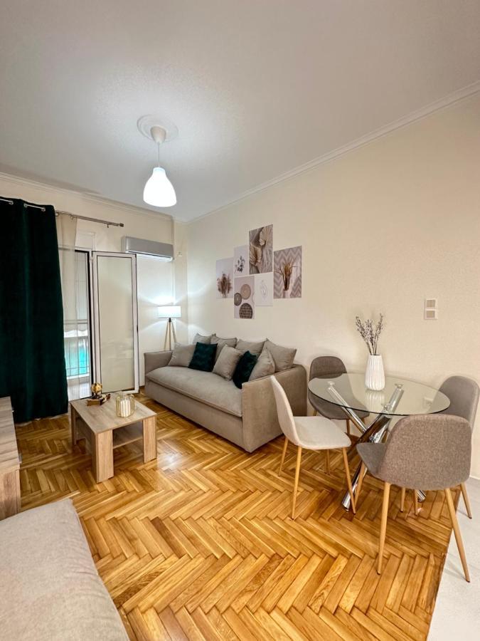 Comfort Inn Athena Bagian luar foto