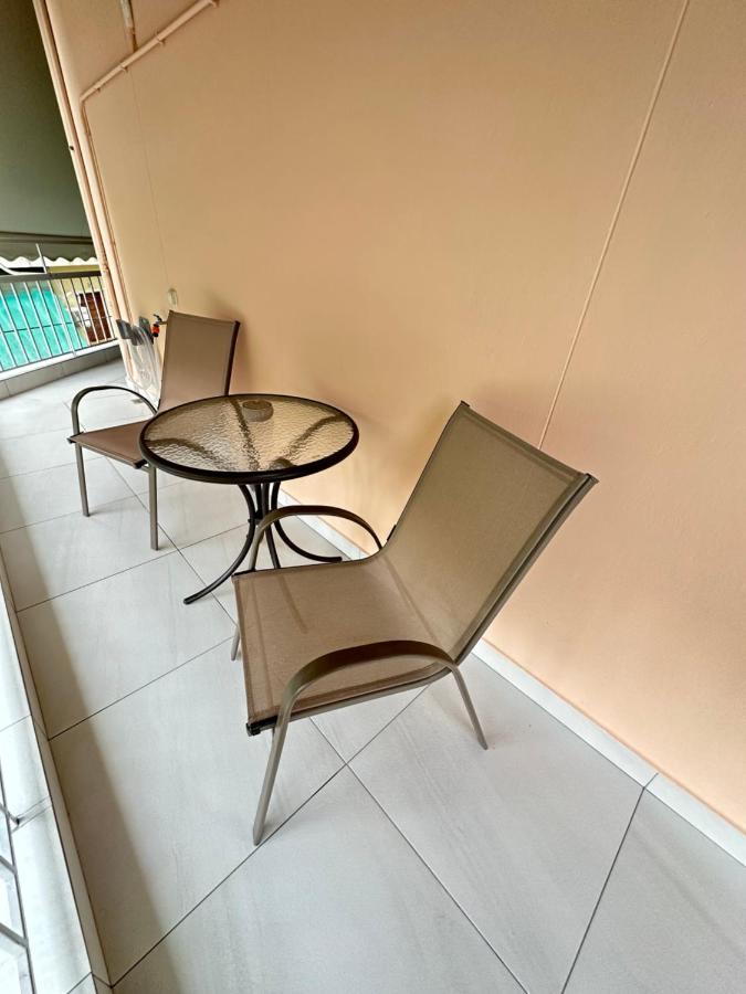 Comfort Inn Athena Bagian luar foto